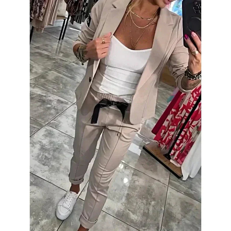 Aria | Chic Two-Piece Suit – Relaxed Blazer & Pants Set