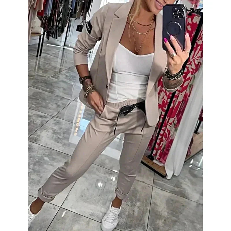 Aria | Chic Two-Piece Suit – Relaxed Blazer & Pants Set