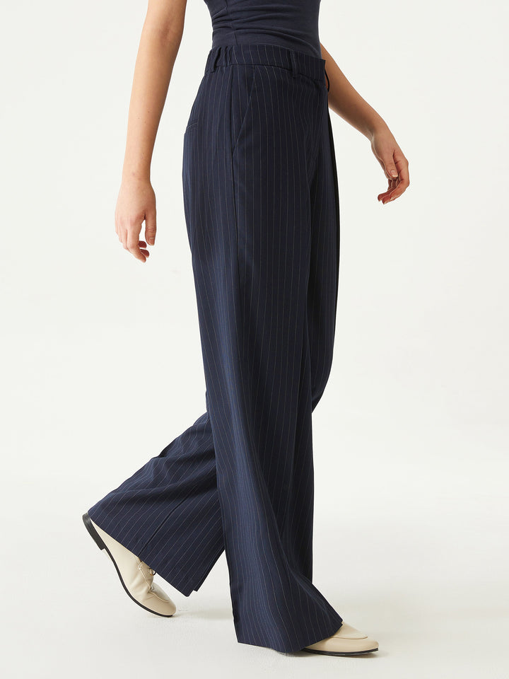 High Waisted Plicated Wide Leg Pants