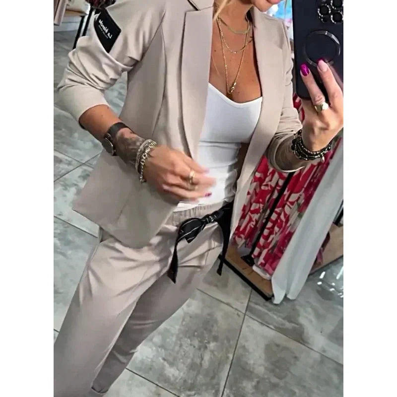 Aria | Chic Two-Piece Suit – Relaxed Blazer & Pants Set